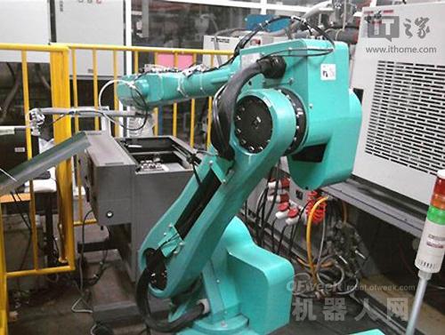 富士康自動化轉(zhuǎn)型 機(jī)器人組裝蘋果iPhone面臨的兩大核心挑戰(zhàn)